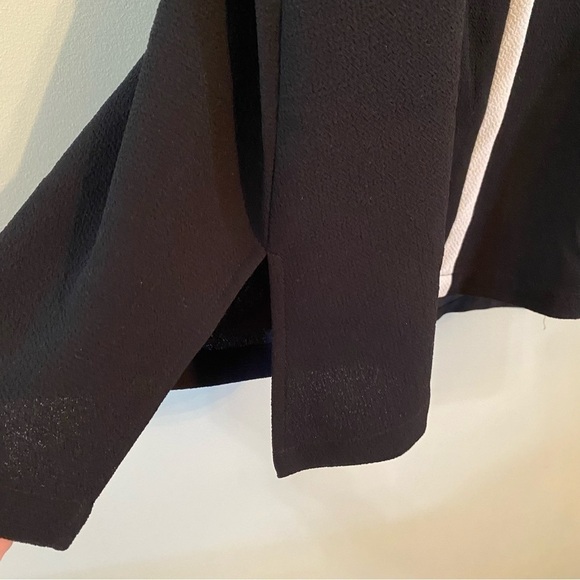 Madewell Crepe Canal black with white trim Tank Top medium - Picture 3 of 9